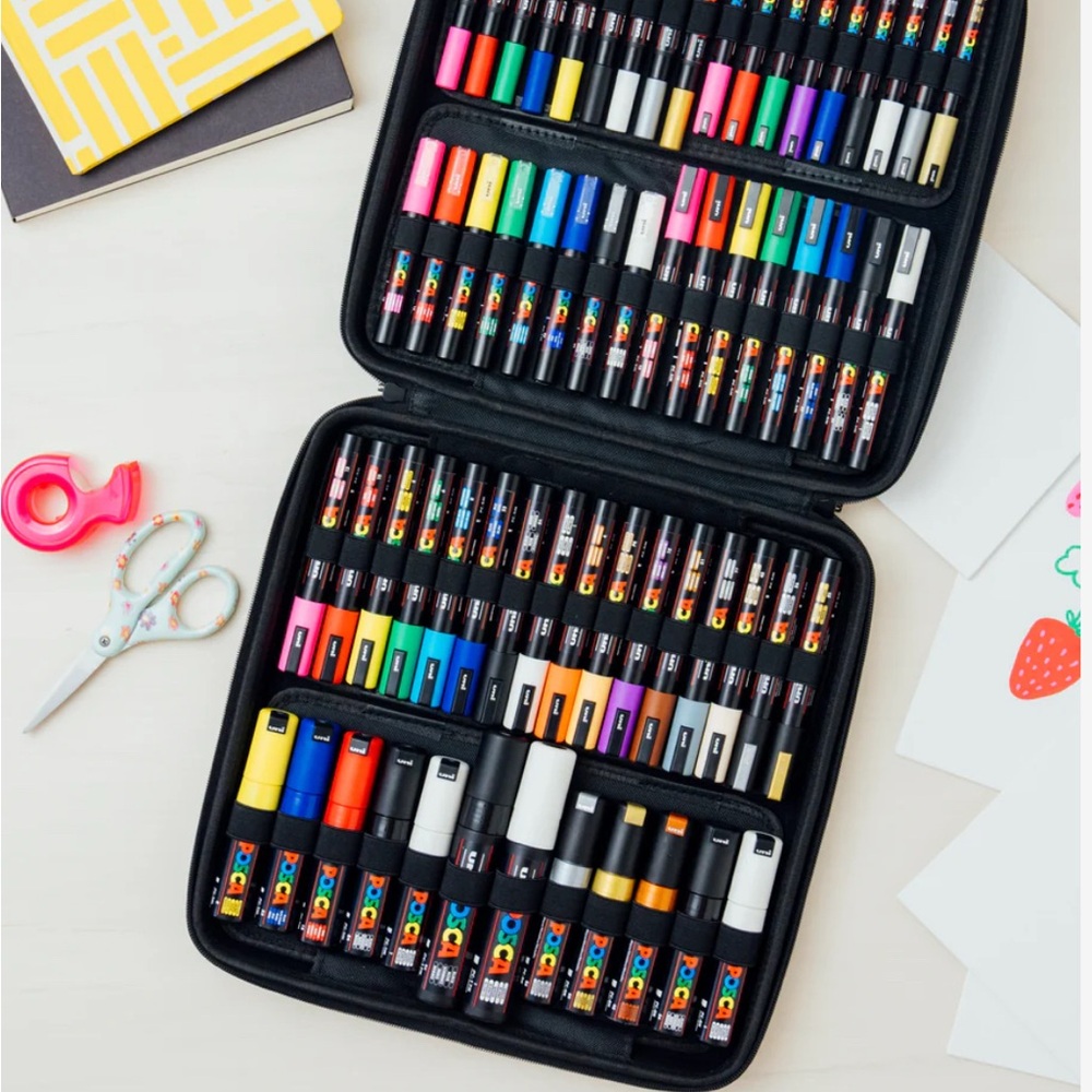 Colorful Dual-Tip Marker Set in Black Carrying Case